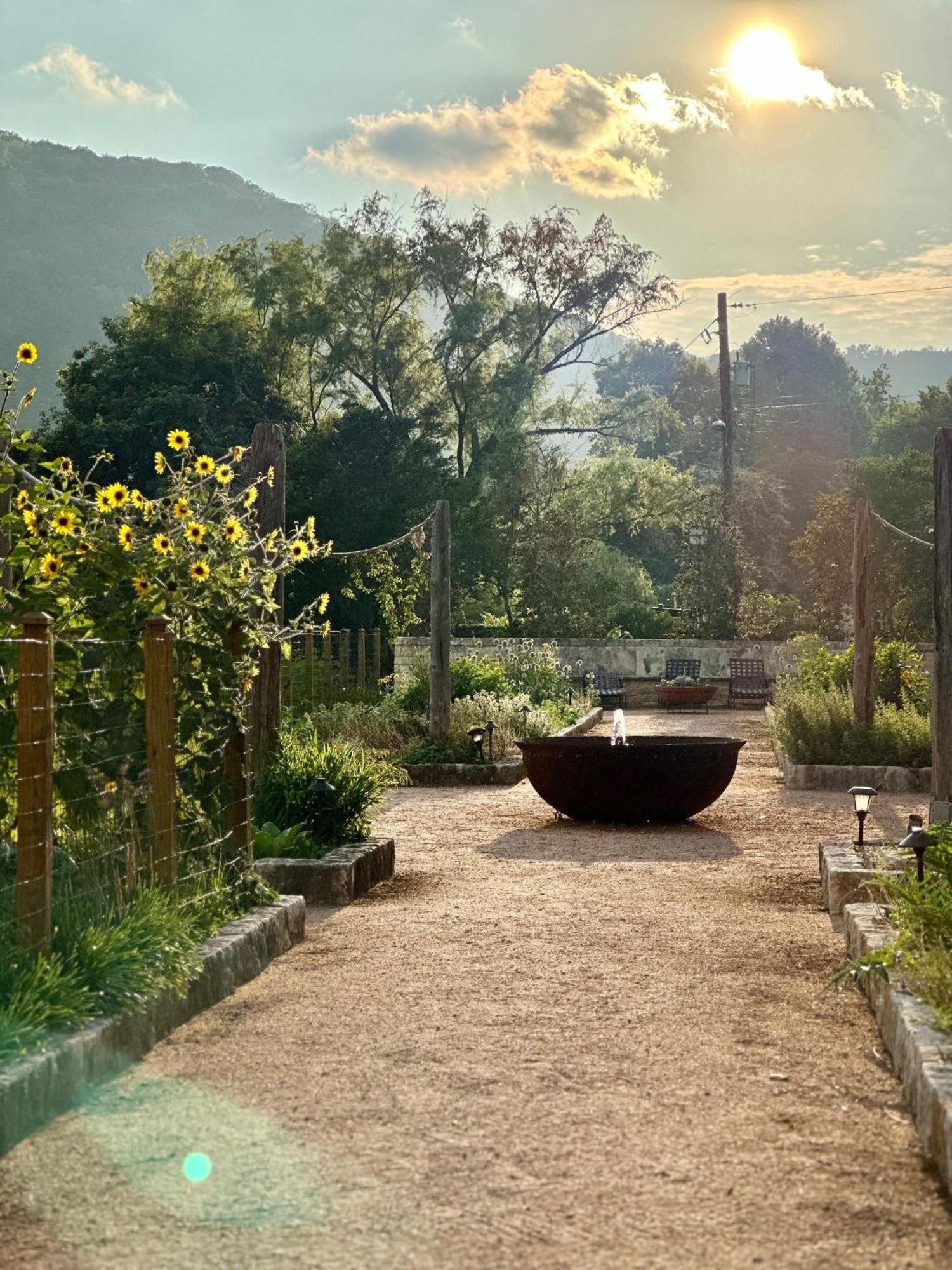 Lake Austin Spa Resort 外观 照片